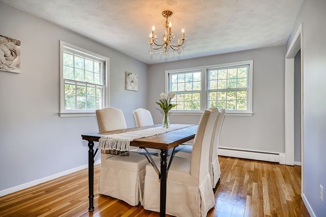 16 Phillip Ave, Burlington, MA 01803