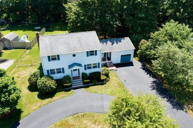 16 Phillip Ave, Burlington, MA 01803