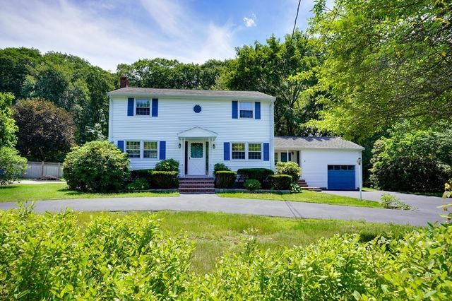 16 Phillip Ave, Burlington, MA 01803