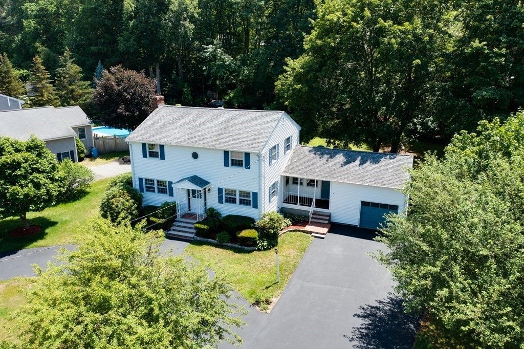 16 Phillip Ave, Burlington, MA 01803