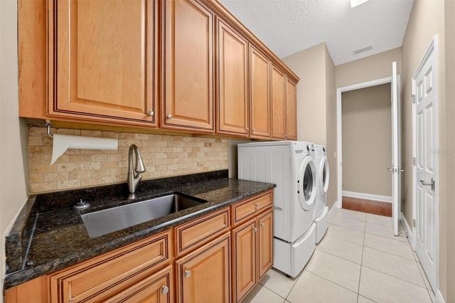 4520 CLAIRE ROSE COURT, Mount Dora, FL 32757