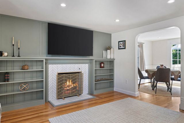446 Pine St, Weymouth, MA 02190