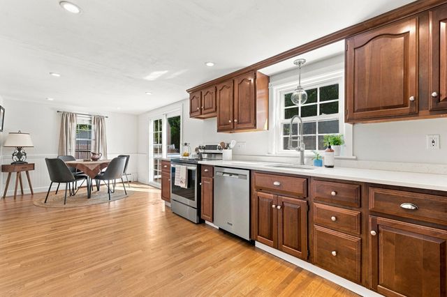 446 Pine St, Weymouth, MA 02190