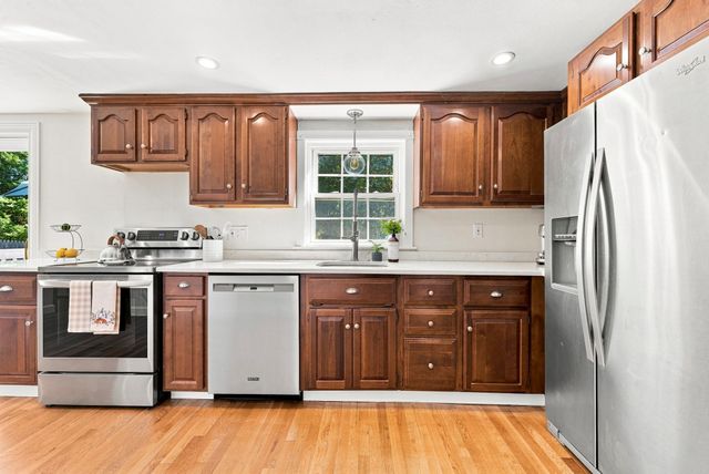 446 Pine St, Weymouth, MA 02190
