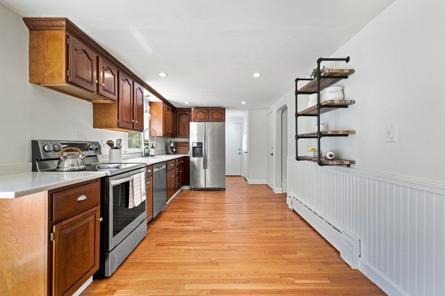 446 Pine St, Weymouth, MA 02190