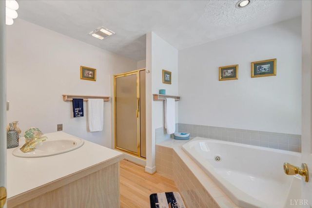 194 Kings Way, Wirtz, VA 24184