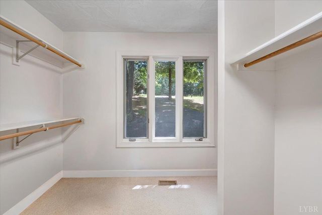 194 Kings Way, Wirtz, VA 24184