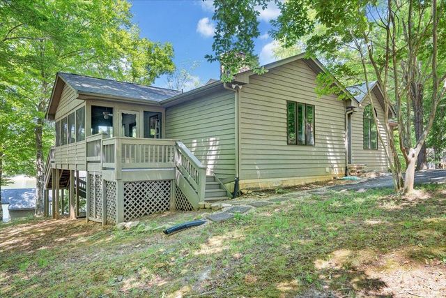 194 Kings Way, Wirtz, VA 24184