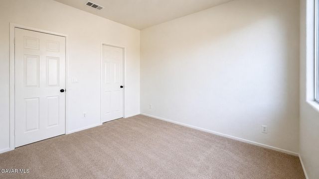 2324 E Newgrove Street, Lancaster, CA 93535