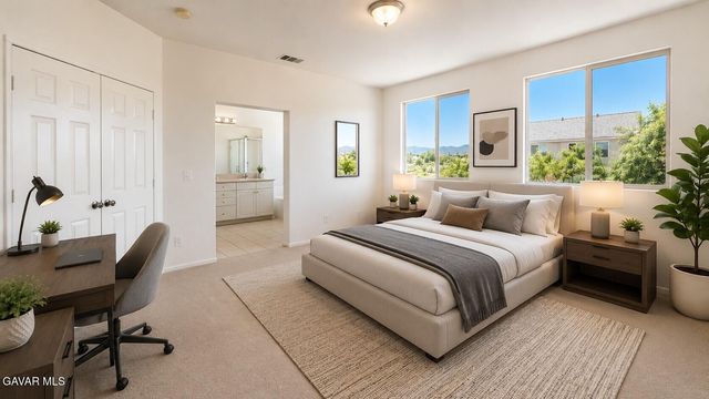 2324 E Newgrove Street, Lancaster, CA 93535