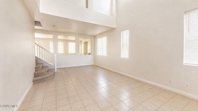 2324 E Newgrove Street, Lancaster, CA 93535