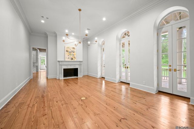 10820 Highland Rd, Baton Rouge, LA 70810