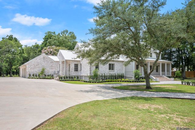 10820 Highland Rd, Baton Rouge, LA 70810