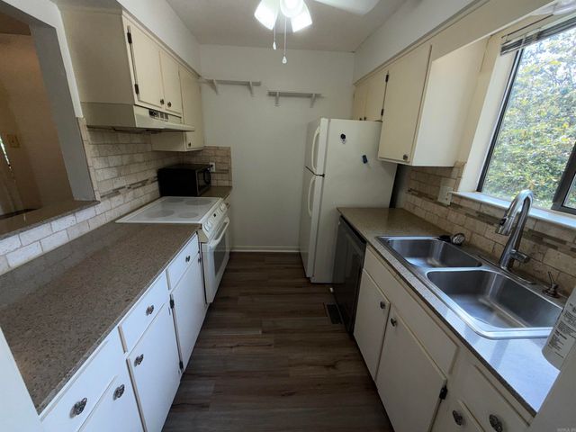 505 Green Mountain Cir Apt 39, Little Rock, AR 72211