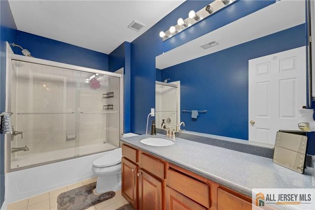 7 Colemantown Drive, Chesterfield, NJ 08515