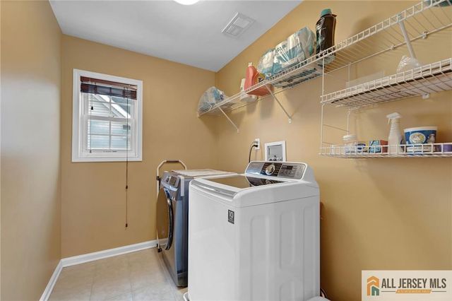 7 Colemantown Drive, Chesterfield, NJ 08515