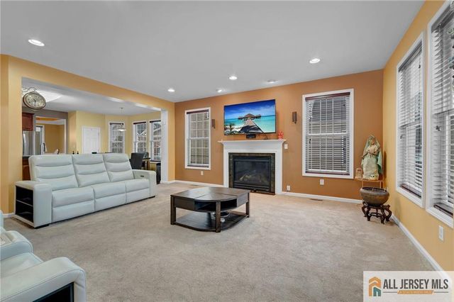 7 Colemantown Drive, Chesterfield, NJ 08515