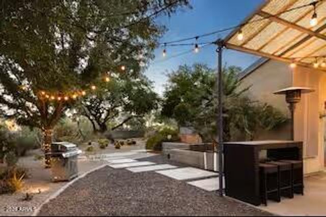 12614 N 68TH Street, Scottsdale, AZ 85254