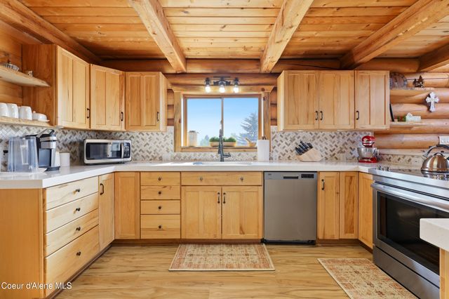 2128 E Shoshone AVE, Athol, ID 83801