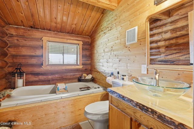 2128 E Shoshone AVE, Athol, ID 83801