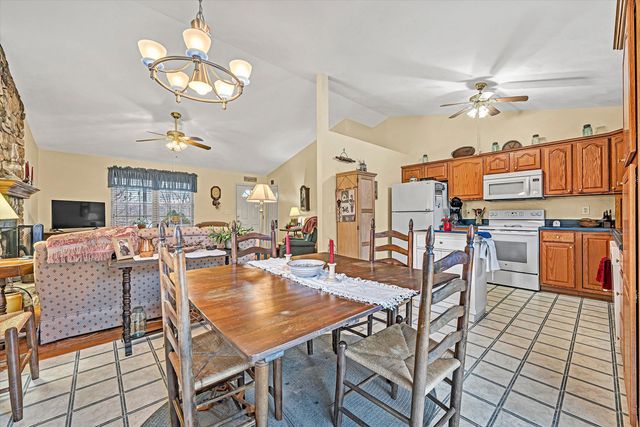 1072 Old Dominion CT, Moneta, VA 24121