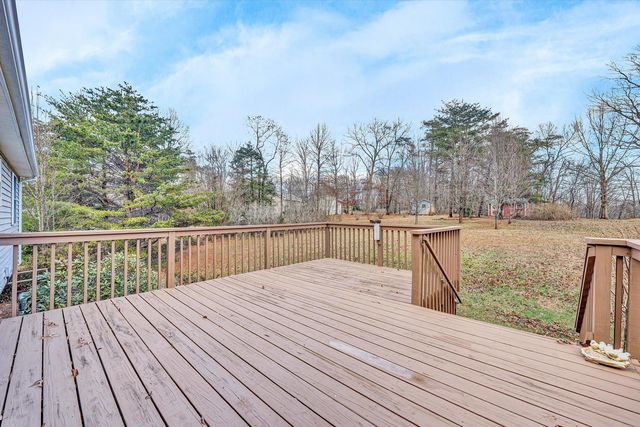 1072 Old Dominion CT, Moneta, VA 24121