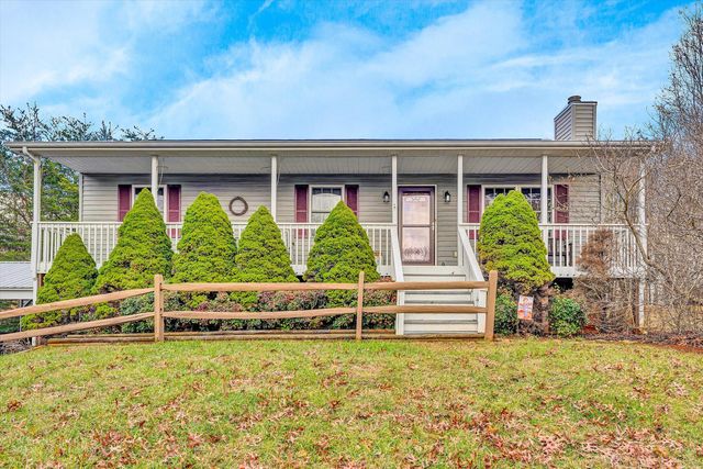 1072 Old Dominion CT, Moneta, VA 24121