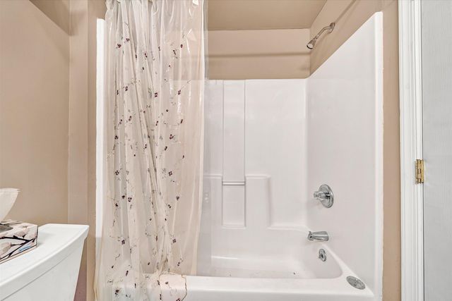 1072 Old Dominion CT, Moneta, VA 24121