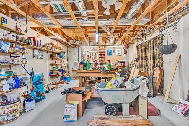 1072 Old Dominion CT, Moneta, VA 24121