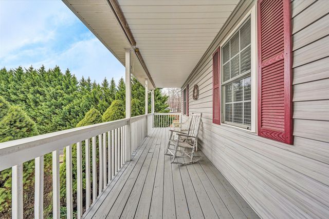 1072 Old Dominion CT, Moneta, VA 24121