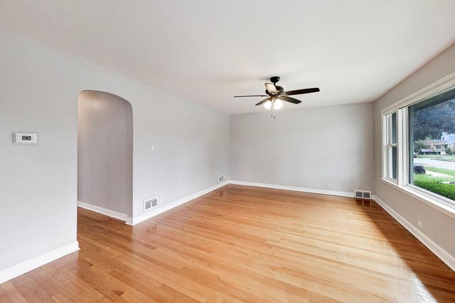 3852 W 80th Street, Chicago, IL 60652