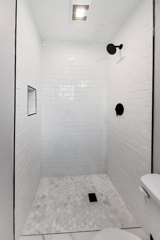 3852 W 80th Street, Chicago, IL 60652