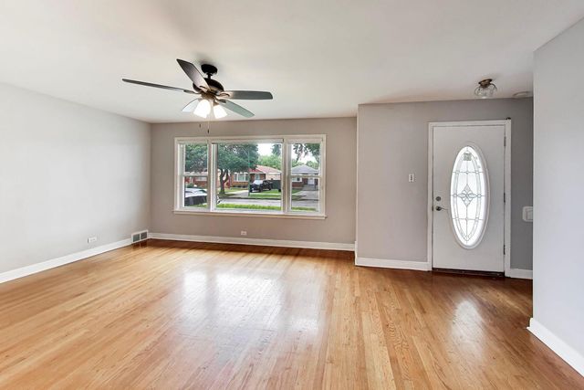 3852 W 80th Street, Chicago, IL 60652