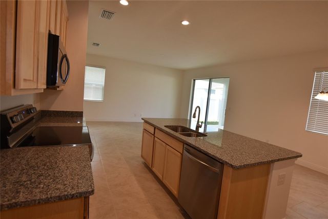 1845 ROSS HAMMOCK AVENUE, Groveland, FL 34736