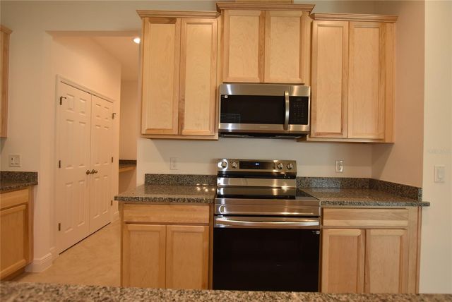 1845 ROSS HAMMOCK AVENUE, Groveland, FL 34736