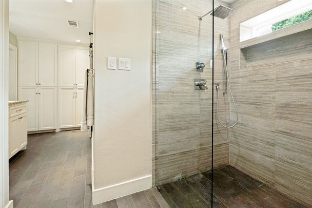 11 Bunker Hill, Richardson, TX 75080