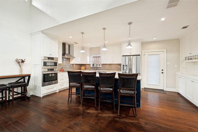 11 Bunker Hill, Richardson, TX 75080