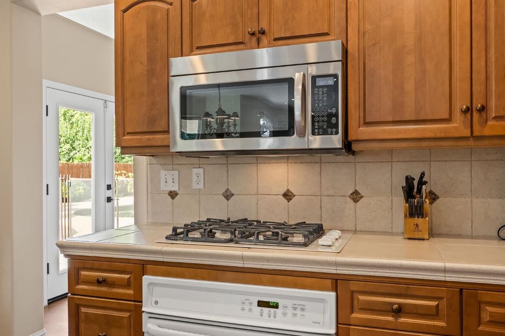 Image 10 of property listing at 2658 Purvis Avenue, Clovis, CA 93611