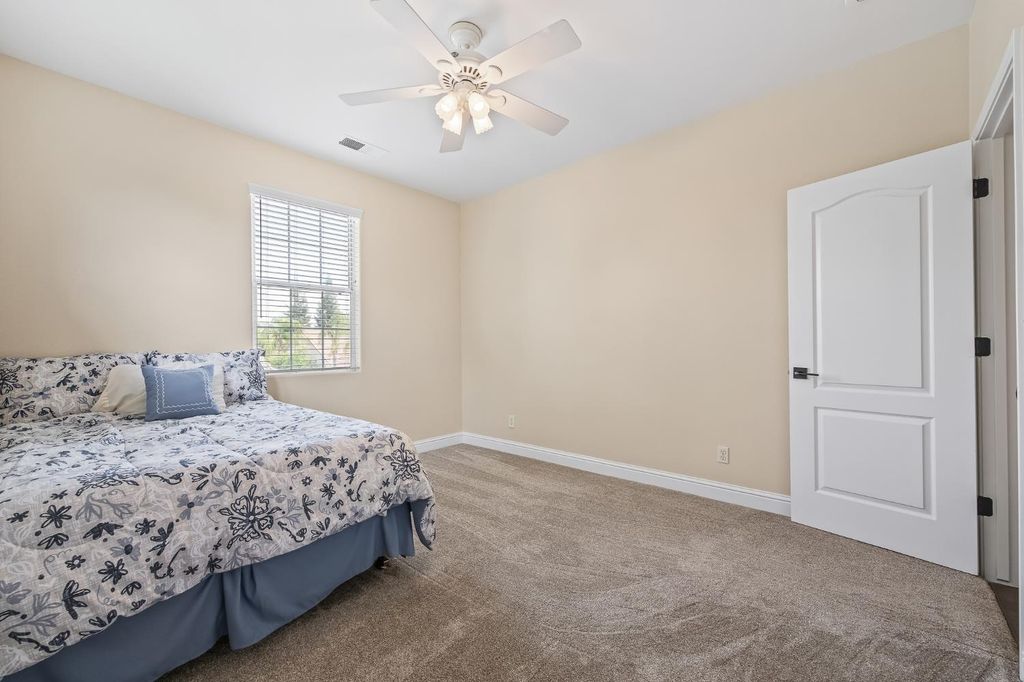 Image 28 of property listing at 2658 Purvis Avenue, Clovis, CA 93611