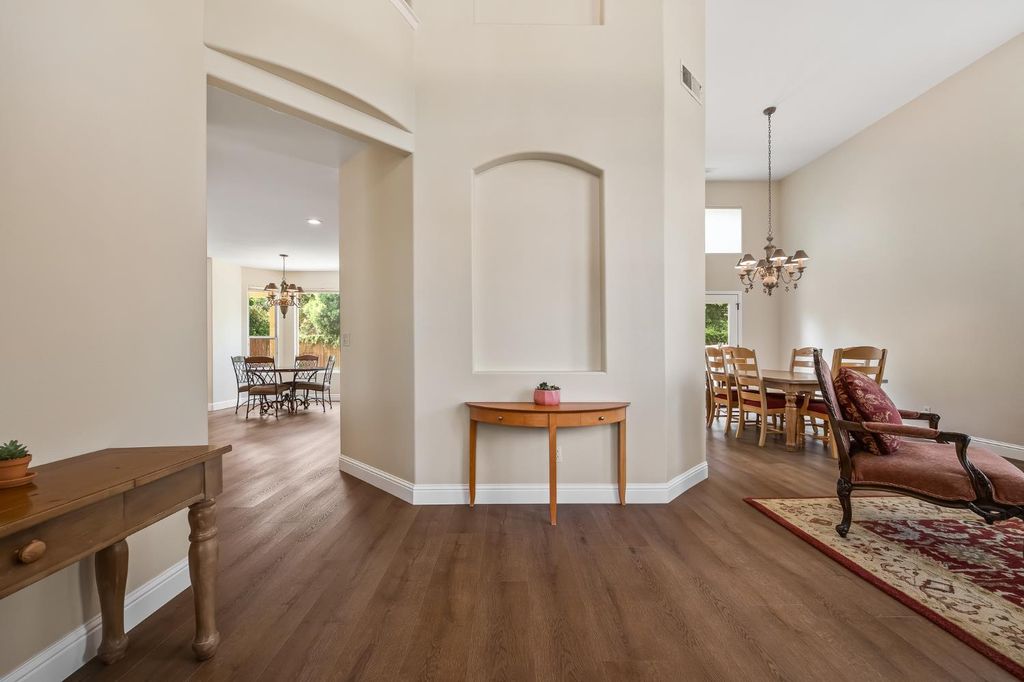 Image 4 of property listing at 2658 Purvis Avenue, Clovis, CA 93611