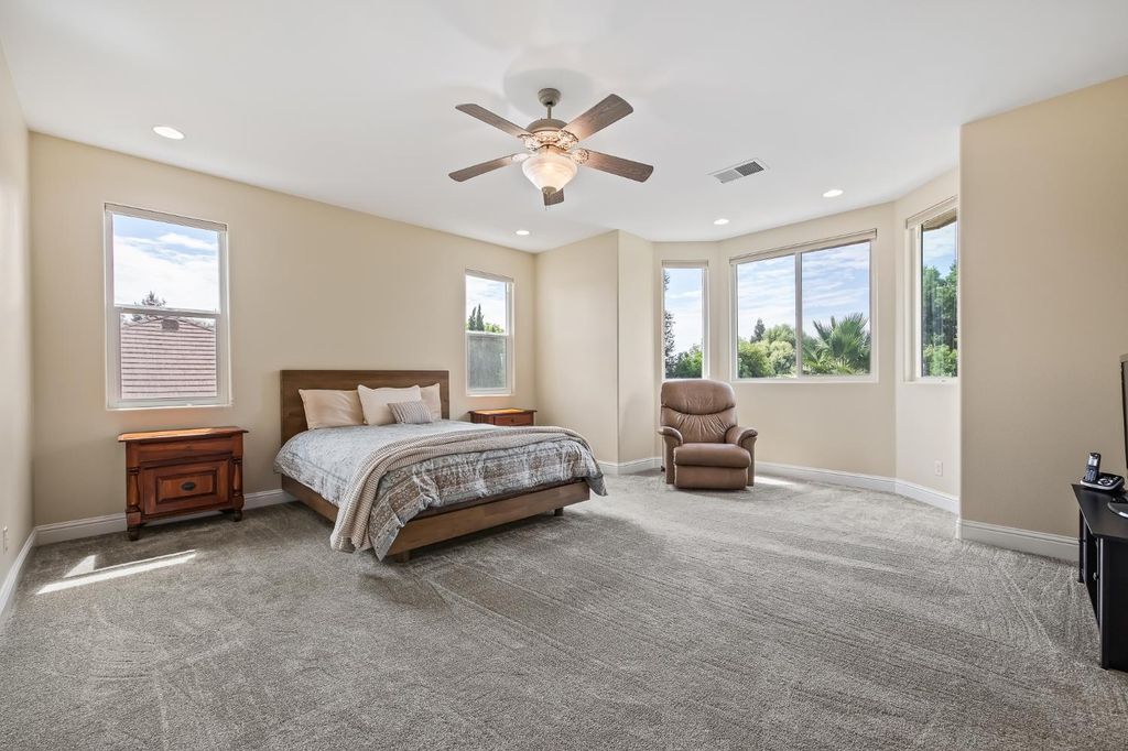 Image 45 of property listing at 2658 Purvis Avenue, Clovis, CA 93611