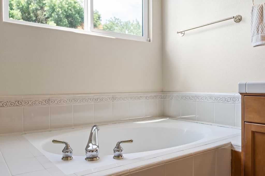 Image 54 of property listing at 2658 Purvis Avenue, Clovis, CA 93611