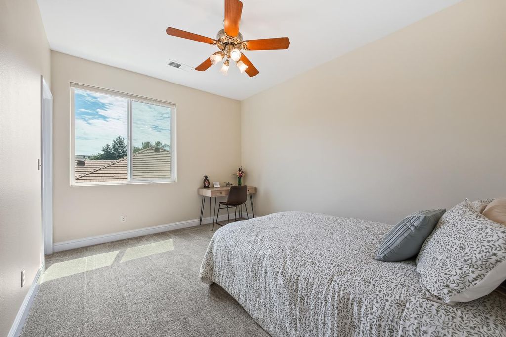 Image 60 of property listing at 2658 Purvis Avenue, Clovis, CA 93611