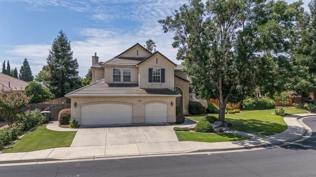 Image 87 of property listing at 2658 Purvis Avenue, Clovis, CA 93611