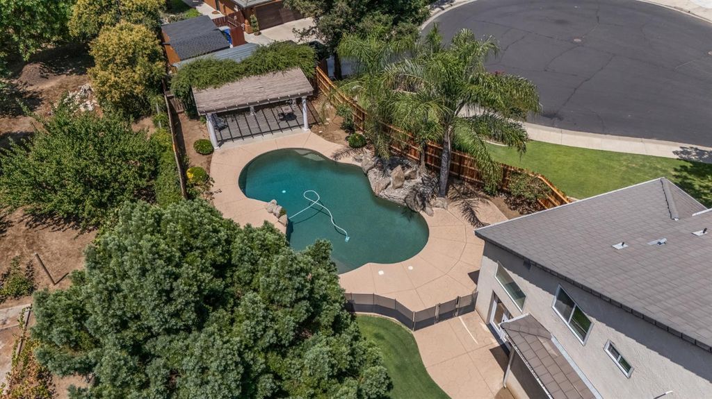 Image 94 of property listing at 2658 Purvis Avenue, Clovis, CA 93611