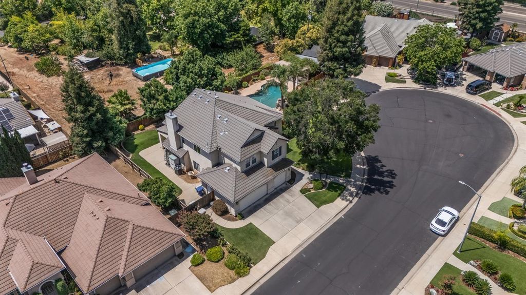 Image 96 of property listing at 2658 Purvis Avenue, Clovis, CA 93611