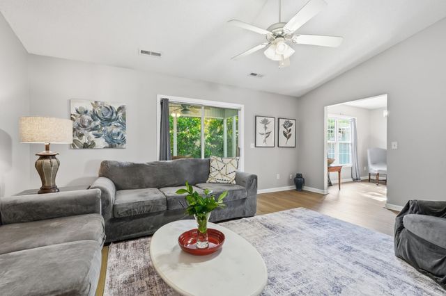 526 Waverly Loop, Murrells Inlet, SC 29576