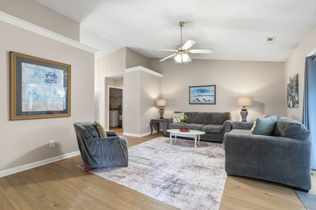 526 Waverly Loop, Murrells Inlet, SC 29576