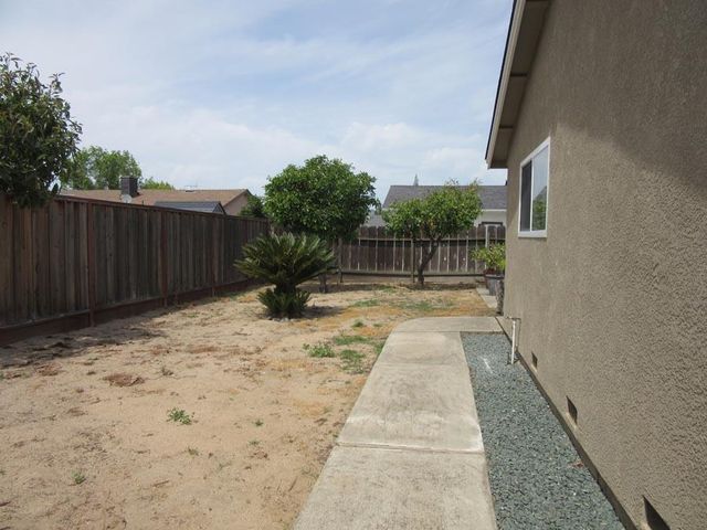 3733 Longbridge Dr, Modesto, CA 95356