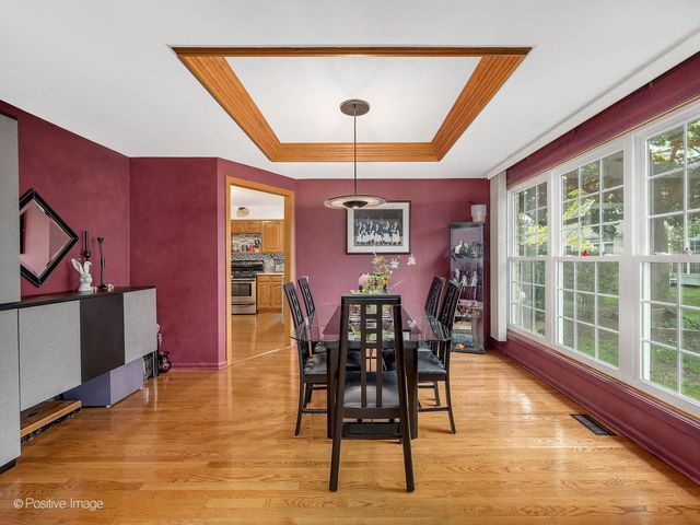 130 Chambord Court, Bloomingdale, IL 60108